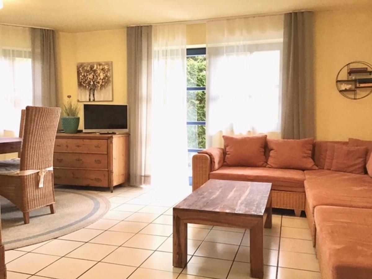 Zoll Apartment *